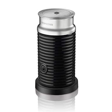 NESPRESSO Aeroccino3 | Elektrischer Milchaufschäumer aus Kunststoff und Edelstahl | 120 ml heißer/kalter Schaum & 240 ml heiße Milch | Für Latte, Cappuccino & Iced Coffee | Schwarz