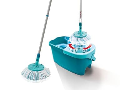 Leifheit Set CLEAN Twist Disc Mop Ergo 2.0, Bodenwischer mit Mikrofaser Bezug für nebelfeuchte Reinigung auf Fliesen und Laminat, Wischmopp mit Click-System und Schleudertechnologie