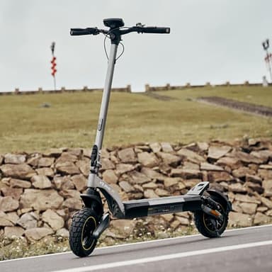E Scooter mit Straßenzulassung,Max Reichweite 70 KM,10 Zoll Offroad Elektroroller mit Schwingenaufhängung,LCD-Display,48V E Roller Offroad Belastung bis 150 KG,Smart APP